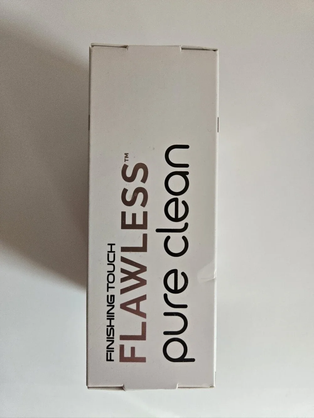Finishing Touch Flawless Pure Clean Makeup Removal Mitt - Coral Pink